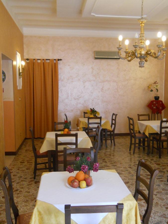 Antico Palazzo Bed & Breakfast Giardini Naxos
